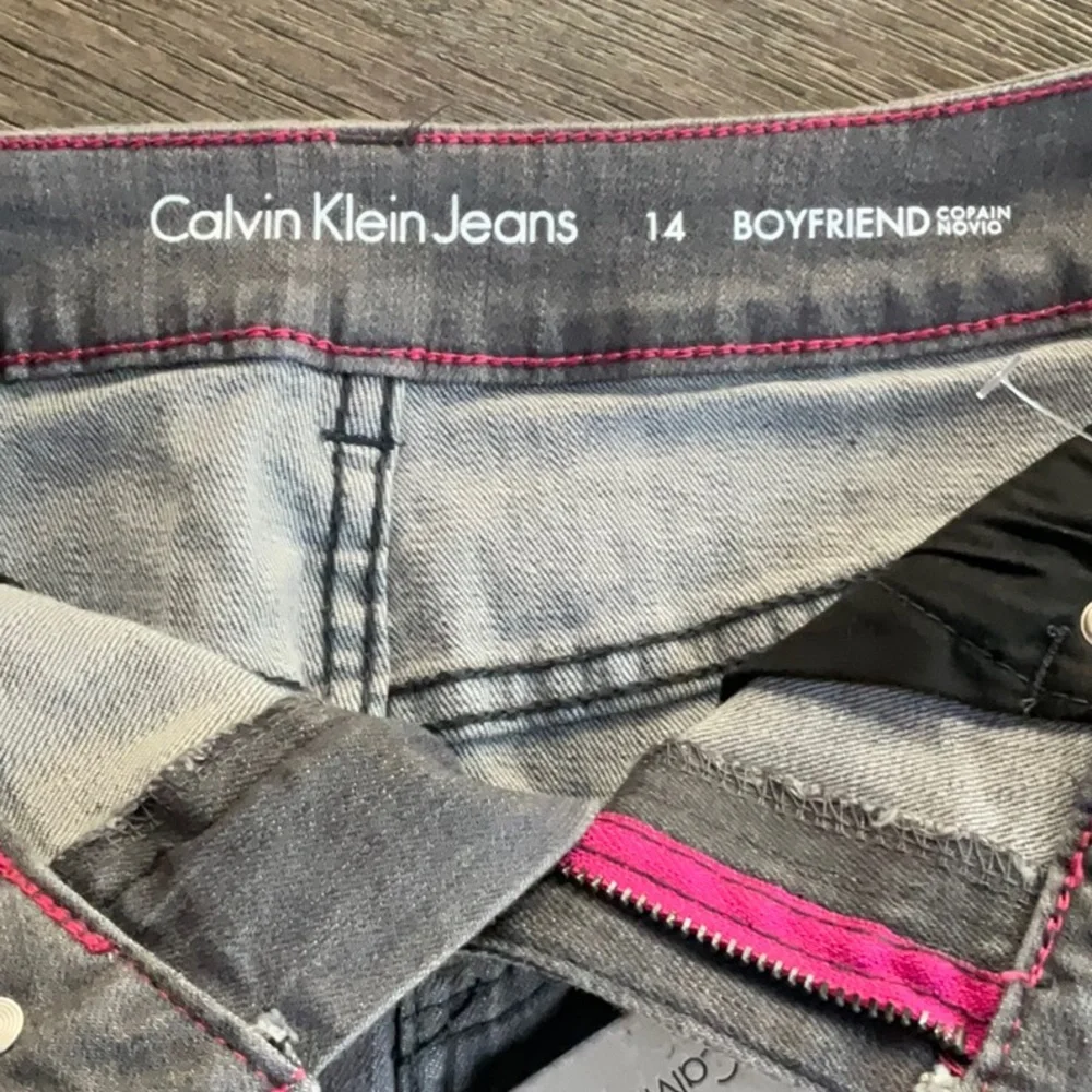 Calvin Klein jeans skirt - Picture 9 of 11